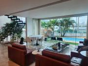 Casa com 4 dormitórios à venda, 270 m² por R$...