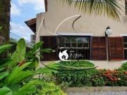 Casa com 4 dormitórios à venda, 270 m² por R$...