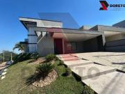 Casa com 4 dormitórios à venda, 271 m² por R$...