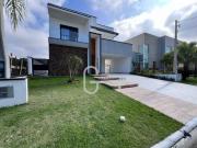 Casa com 4 dormitórios à venda, 272 m² por R$...