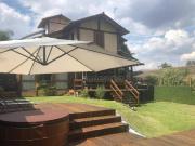 Casa com 4 dormitórios à venda, 273 m² por R$...