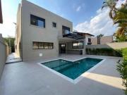 Casa com 4 dormitórios à venda, 276 m² por R$...