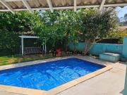 Casa com 4 dormitórios à venda, 278 m² por R$...
