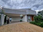 Casa com 4 dormitórios à venda, 279 m² por R$...