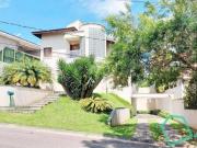 Casa com 4 dormitórios à venda, 280 m² por R$...