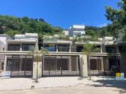 Casa com 4 dormitórios à venda, 280 m² por R$...