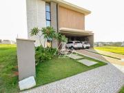 Casa com 4 dormitórios à venda, 281 m² por R$...