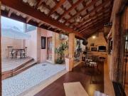 Casa com 4 dormitórios à venda, 282 m² por R$...