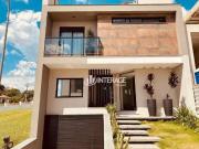 Casa com 4 dormitórios à venda, 293 m² por R$...