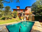 Casa com 4 dormitórios à venda, 299 m² por R$...