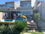 Casa com 4 dormitórios à venda, 300 m² por R$...