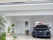 Casa com 4 dormitórios à venda, 300 m² por R$...