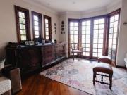 Casa com 4 dormitórios à venda, 300 m² por R$...