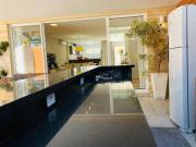 Casa com 4 dormitórios à venda, 300 m² por R$...