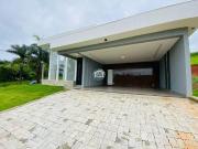 Casa com 4 dormitórios à venda, 300 m² por R$...