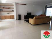 Casa com 4 dormitórios à venda, 300 m² por R$...