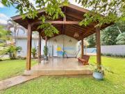 Casa com 4 dormitórios à venda, 300 m² por R$...