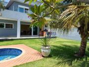 Casa com 4 dormitórios à venda, 300 m² por R$...