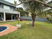 Casa com 4 dormitórios à venda, 300 m² por R$...