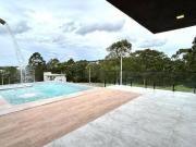 Casa com 4 dormitórios à venda, 303 m² por R$...