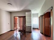 Casa com 4 dormitórios à venda, 304 m² por R$...