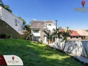 Casa com 4 dormitórios à venda, 304 m² por R$...