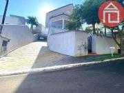 Casa com 4 dormitórios à venda, 306 m² por R$...