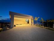 Casa com 4 dormitórios à venda, 307 m² por R$...