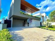 Casa com 4 dormitórios à venda, 312 m² por R$...