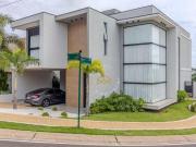 Casa com 4 dormitórios à venda, 312 m² por R$...