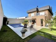 Casa com 4 dormitórios à venda, 315 m² por R$...