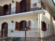 Casa com 4 dormitórios à venda, 320 m² por R$...