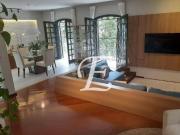 Casa com 4 dormitórios à venda, 320 m² por R$...