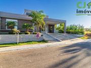 Casa com 4 dormitórios à venda, 320 m² por R$...