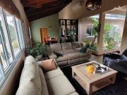 Casa com 4 dormitórios à venda, 324 m² por R$...