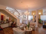 Casa com 4 dormitórios à venda, 328 m² por R$...