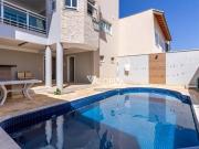 Casa com 4 dormitórios à venda, 330 m² por R$...