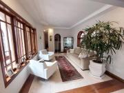 Casa com 4 dormitórios à venda, 330 m² por R$...