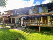 Casa com 4 dormitórios à venda, 330 m² por R$...