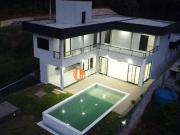 Casa com 4 dormitórios à venda, 330 m² por R$...