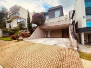 Casa com 4 dormitórios à venda, 330 m² por R$...