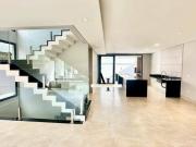 Casa com 4 dormitórios à venda, 330 m² por R$...