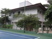 Casa com 4 dormitórios à venda, 330 m² por R$...