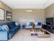 Casa com 4 dormitórios à venda, 334 m² por R$...
