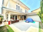 Casa com 4 dormitórios à venda, 340 m² por R$...