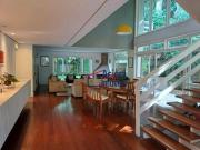 Casa com 4 dormitórios à venda, 343 m² por R$ 2.760.000...