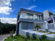 Casa com 4 dormitórios à venda, 345 m² por R$...