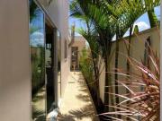 Casa com 4 dormitórios à venda, 346 m² por R$...