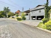 Casa com 4 dormitórios à venda, 350 m² por R$...