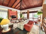 Casa com 4 dormitórios à venda, 350 m² por R$...